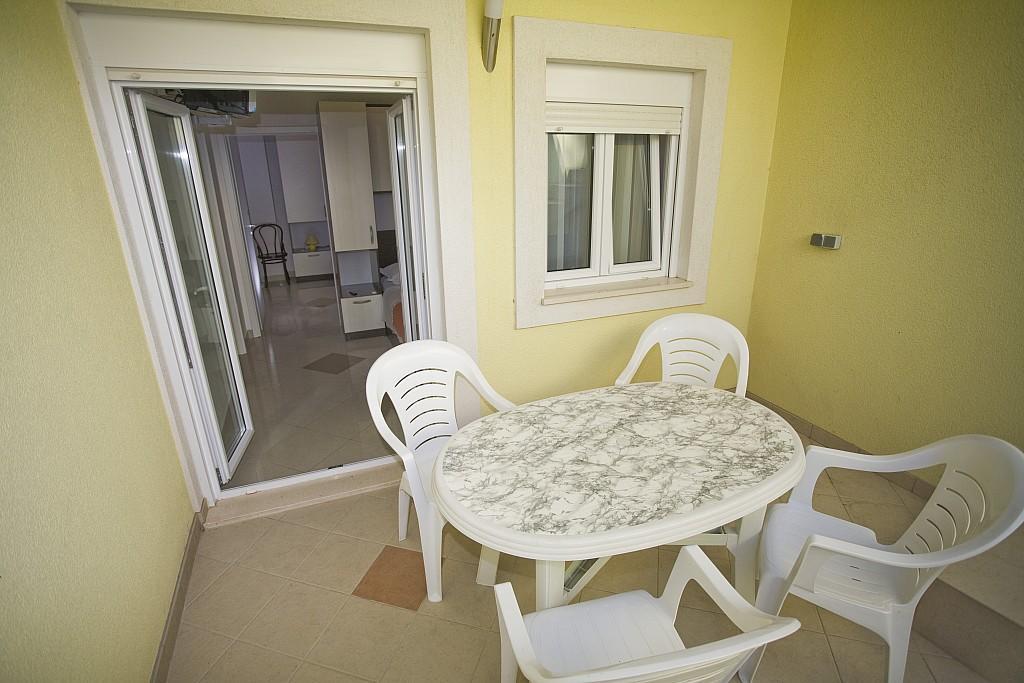 Apartments Rubic 奥米什 客房 照片