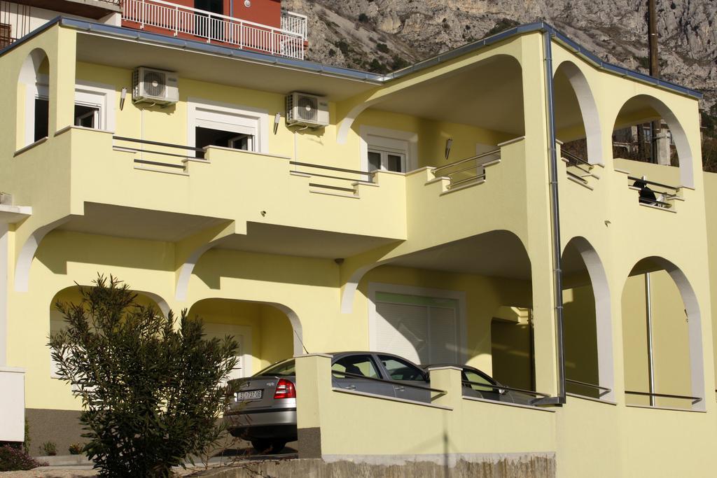 Apartments Rubic 奥米什 外观 照片
