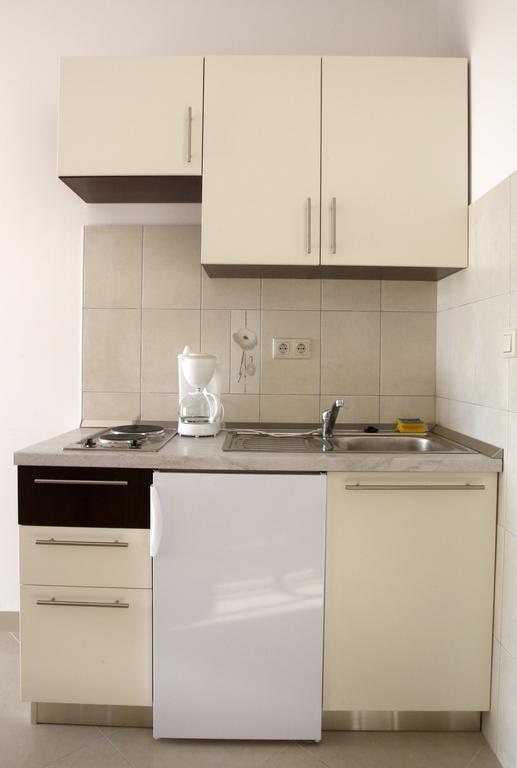 Apartments Rubic 奥米什 客房 照片